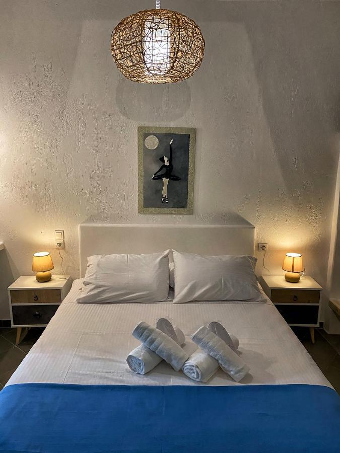 Milos Gem Suites Inn Pachaina Ngoại thất bức ảnh